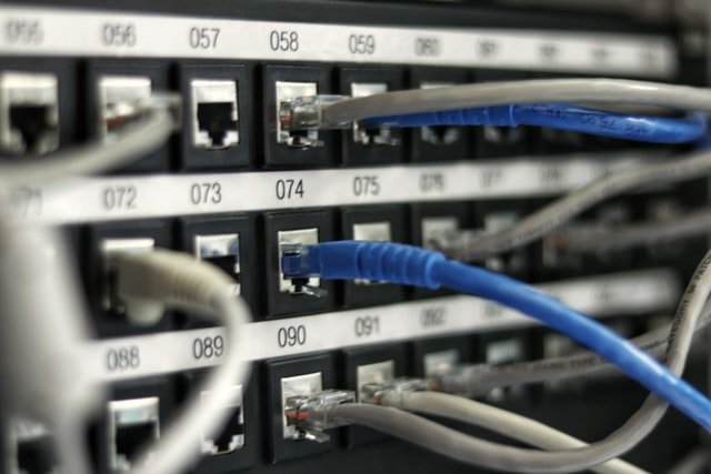 Network cabling in a patch panel